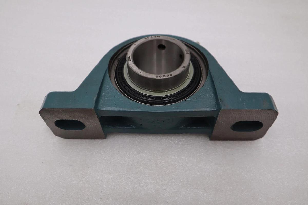 Used NEW Dodge 123817 P2B-SC-112 2-Bolt Pillow Block Mounted Ball Bearing STK H1352