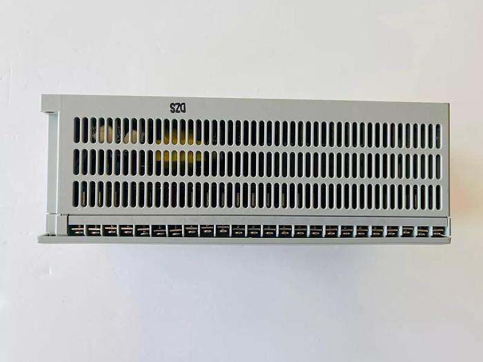 Used Allen Bradley 1761-L20AWA-5A MicroLogix 1000 PLC Controller 12 IN, 8 OUT #K-642