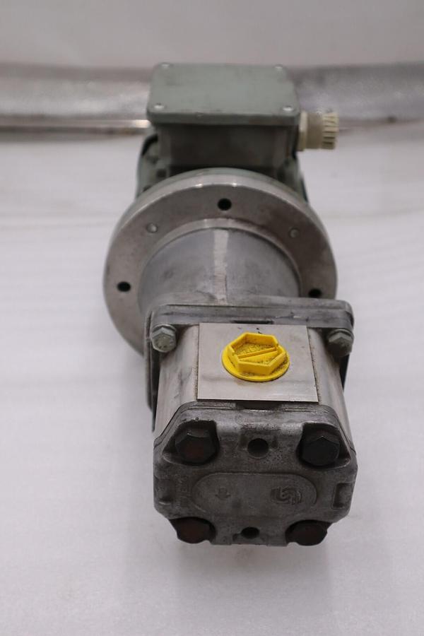 Used FCPA718-4 MOTOR PUMP 220-280/380-480VAC 50/60HZ 1.84A 1680RPM STOCK H991