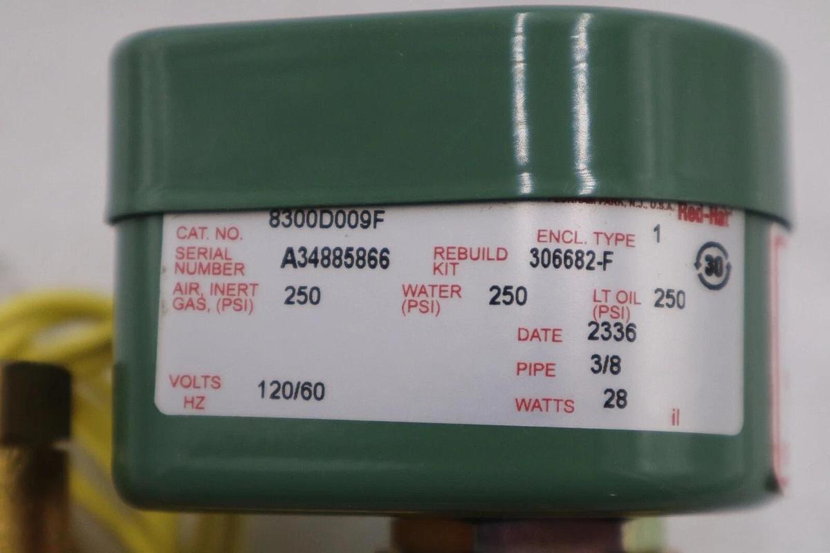 EMERSON ASCO 8300D009F 120V NEW IN BOX STOCK G136A