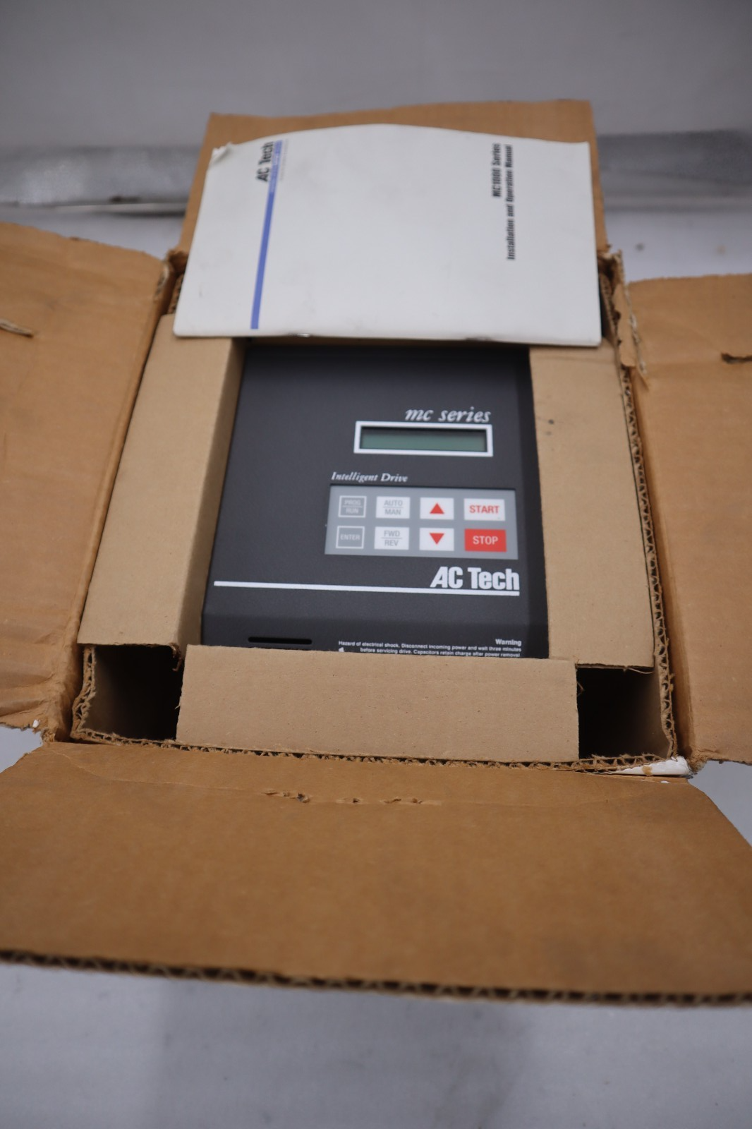 Used LENZE AC Tech M1450B 5HP 3.7KW 400/480V AC Drive NEW IN BOX STOCK 2173A