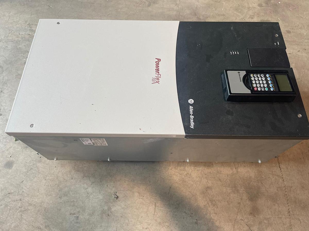Used Allen Bradley 20BR180A0QYNAND0 SERIES B POWERFLEX 700 DRIVE VFD 150 HP S-153