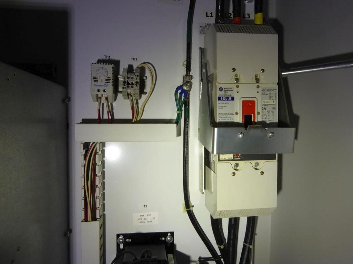 Used 20BD156A0AYNANC0 / B Allen Bradley 156 460V 125HP Powerflex 700 W/ CABINET #S611