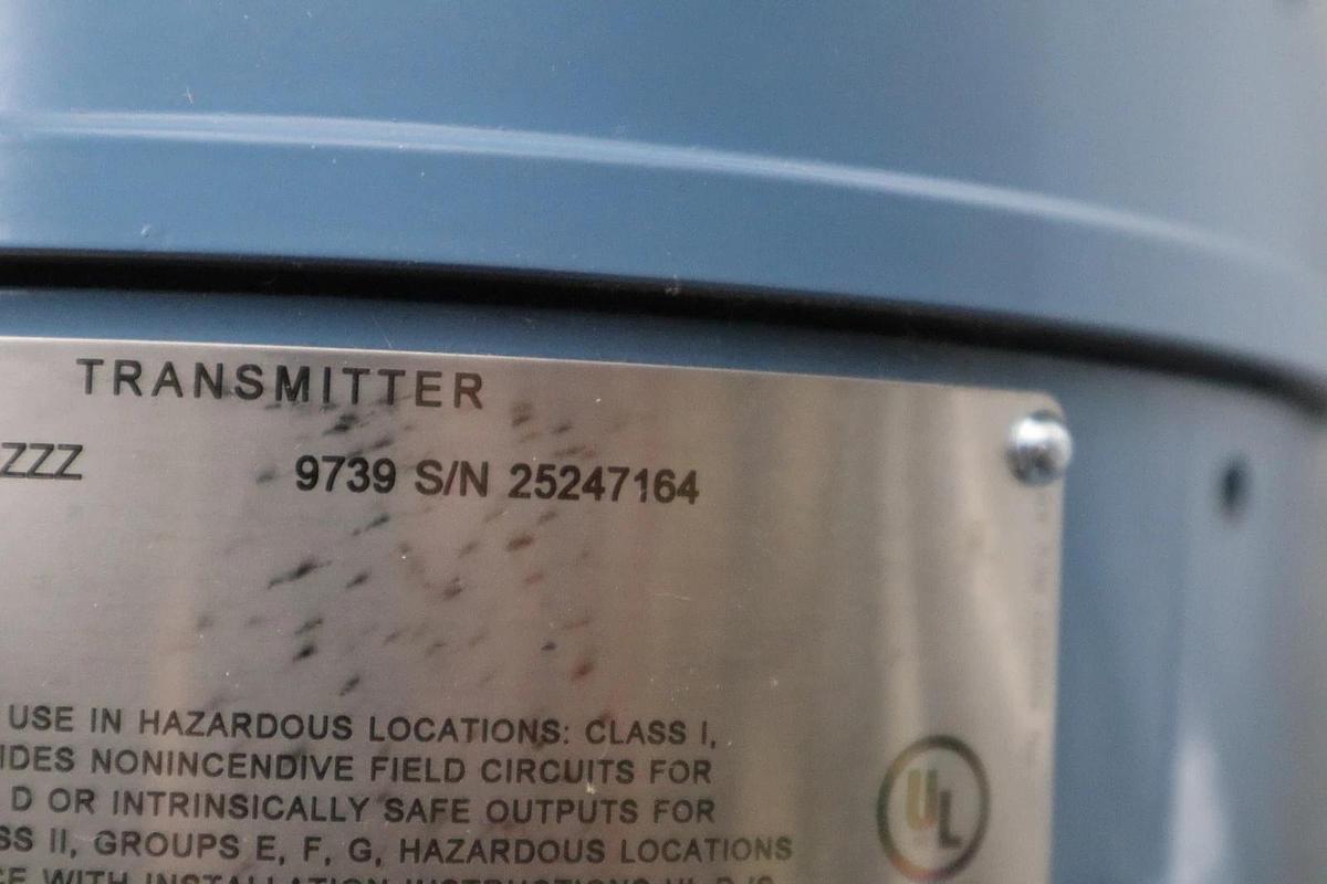 Used MICRO MOTION 9739MVD61UAEZZZ FLOW TRANSMITTER 9739 SERIES - STOCK GF-376