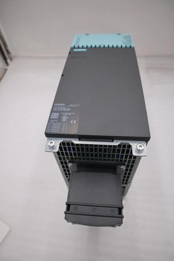 NEW WITH BOX Siemens 6SL3130-7TE23-6AA3 6SL3 130-7TE23-6AA3 Active Line Module