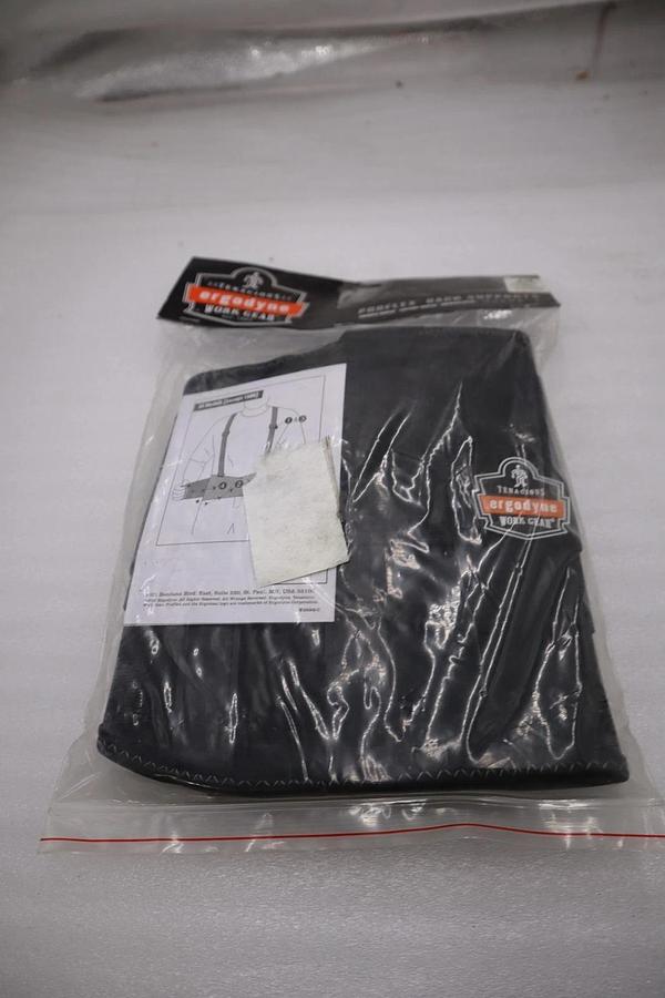 LOT OF 3 - NEW Ergodyne Proflex 1600 Back Support Size M STD Elastic STOCK H647A