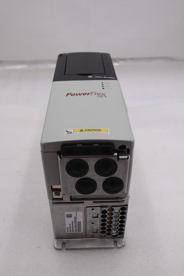 NEW ALLEN BRADLEY POWERFLEX 700 20BD5P0A0AYNAND0 480V 3 HP #1858A