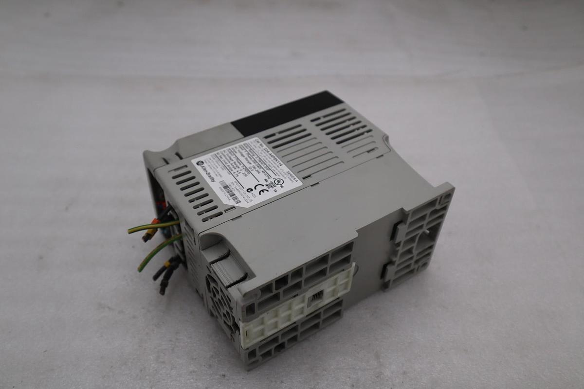 Used ALLEN-BRADLEY 22A-A4P5N114 Ser A PowerFlex4 AC Drive STOCK GF-2070A