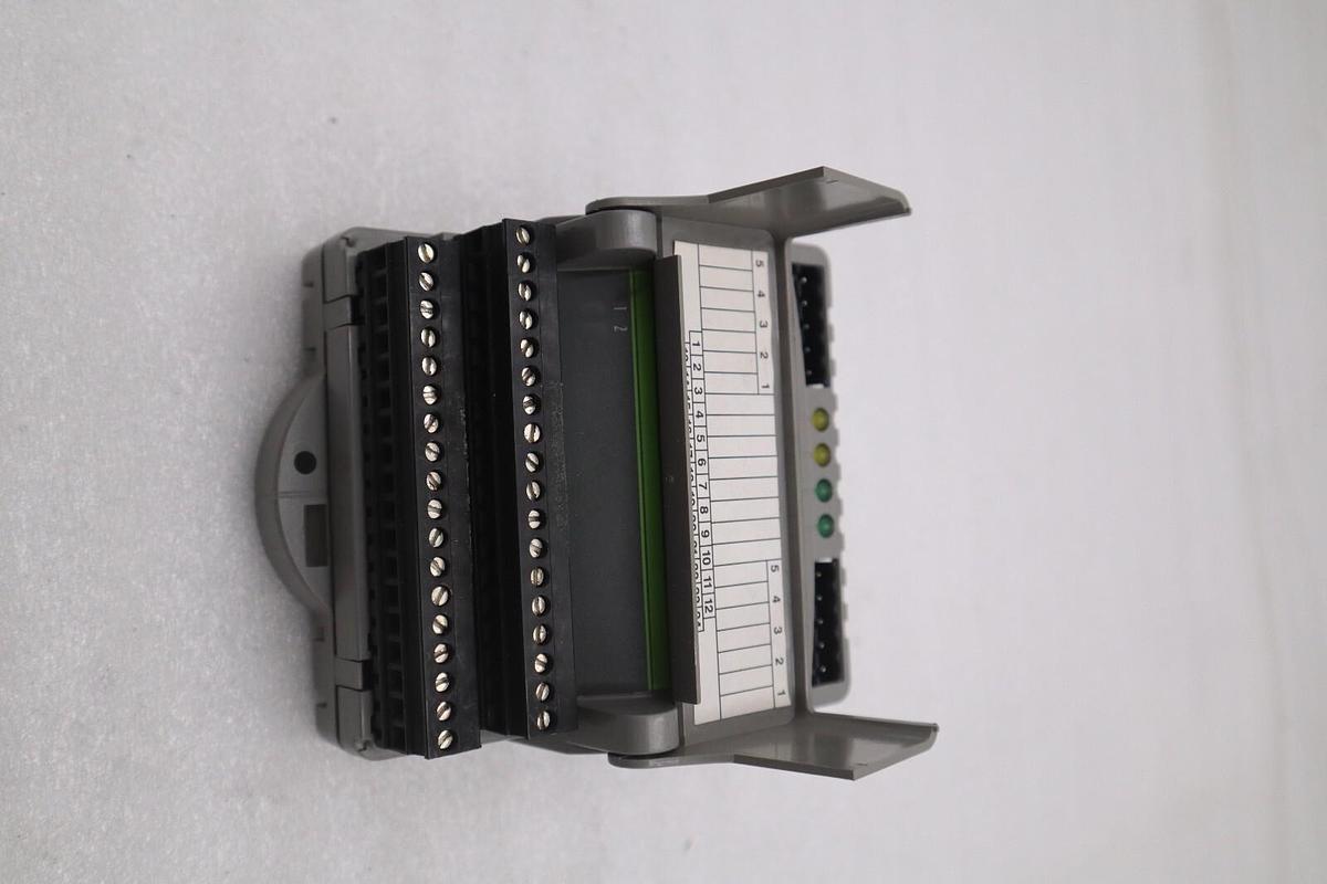 Used GIDDINGS & LEWIS M.1017.3143 R5 STEPPER OUTPUT ENCODER INPUT STOCK 658-D