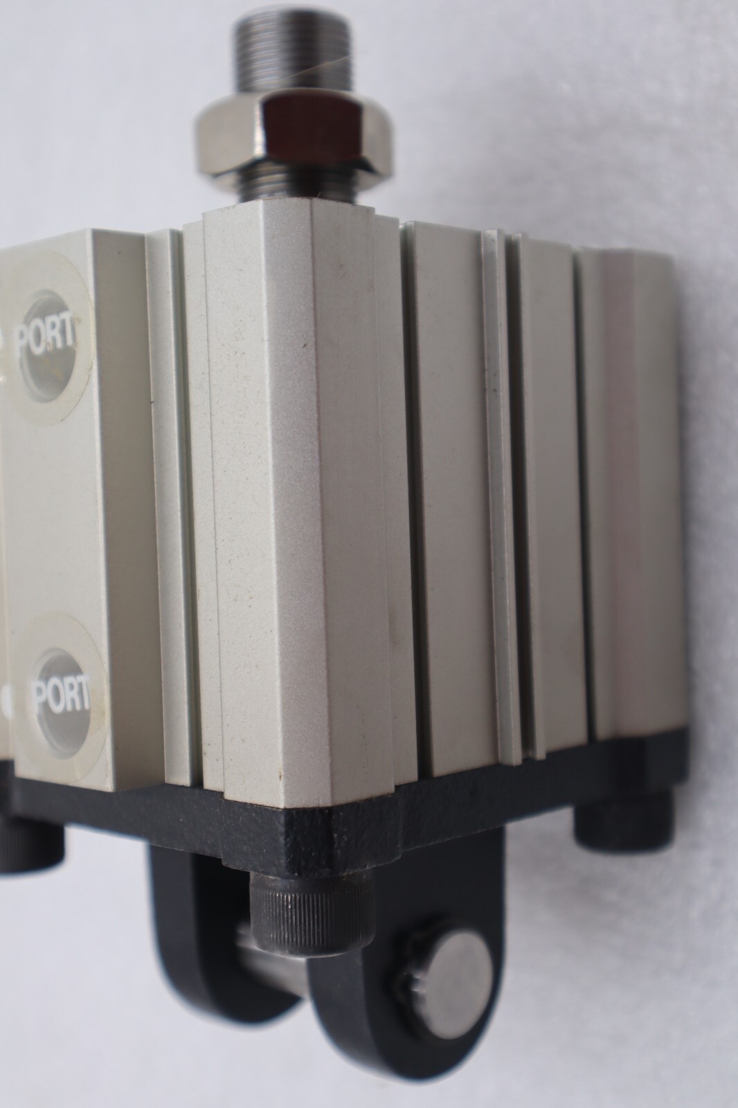 Used SMC CQ2D80-40DM Compact Cylinder NEW OPEN BOX STOCK K-2438