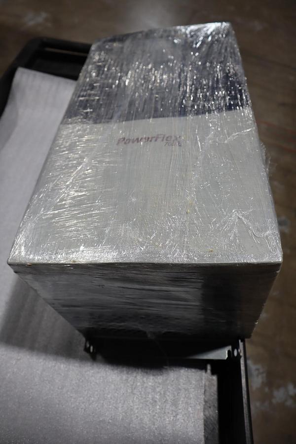 Used ALLEN BRADLEY 20BD125A3AYNADD0 POWERFLEX 700 DRIVE 100 HP SER.B STOCK S-598