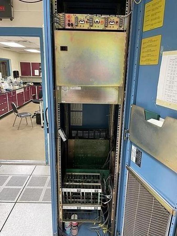 Used ROSEMOUNT SYSTEM 3 DCS SYSTEM MODEL 6000 STOCK 904003