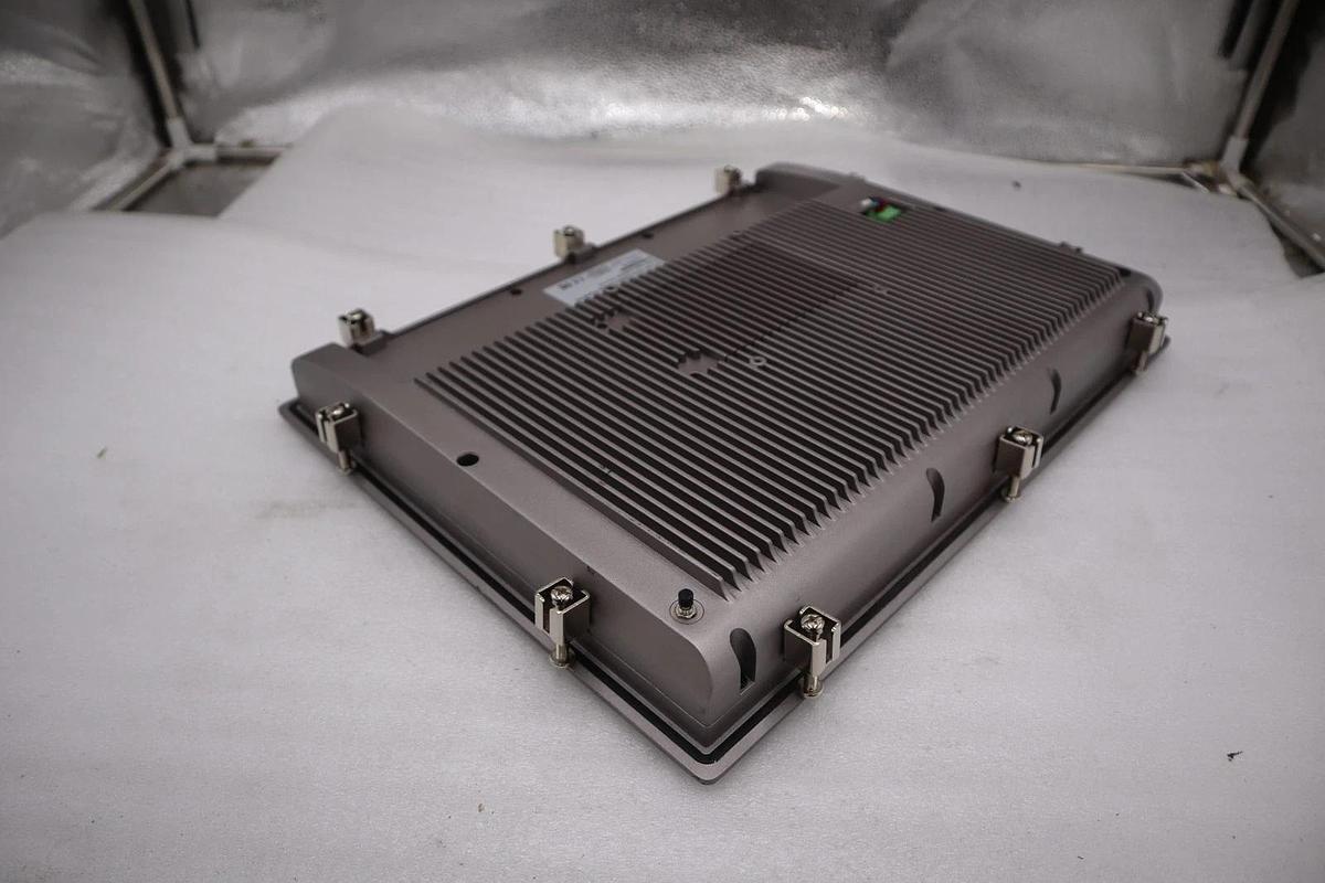 Used Teguar TP-1645-15 15" Fanless PC Touchscreen - STOCK 3820CC