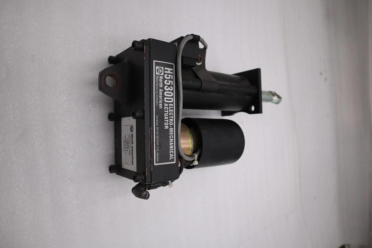 Used NORTH AMERICAN H5530D-2N-0307 SERIAL NO 1253F3 W/ MCG STOCK 1280-A
