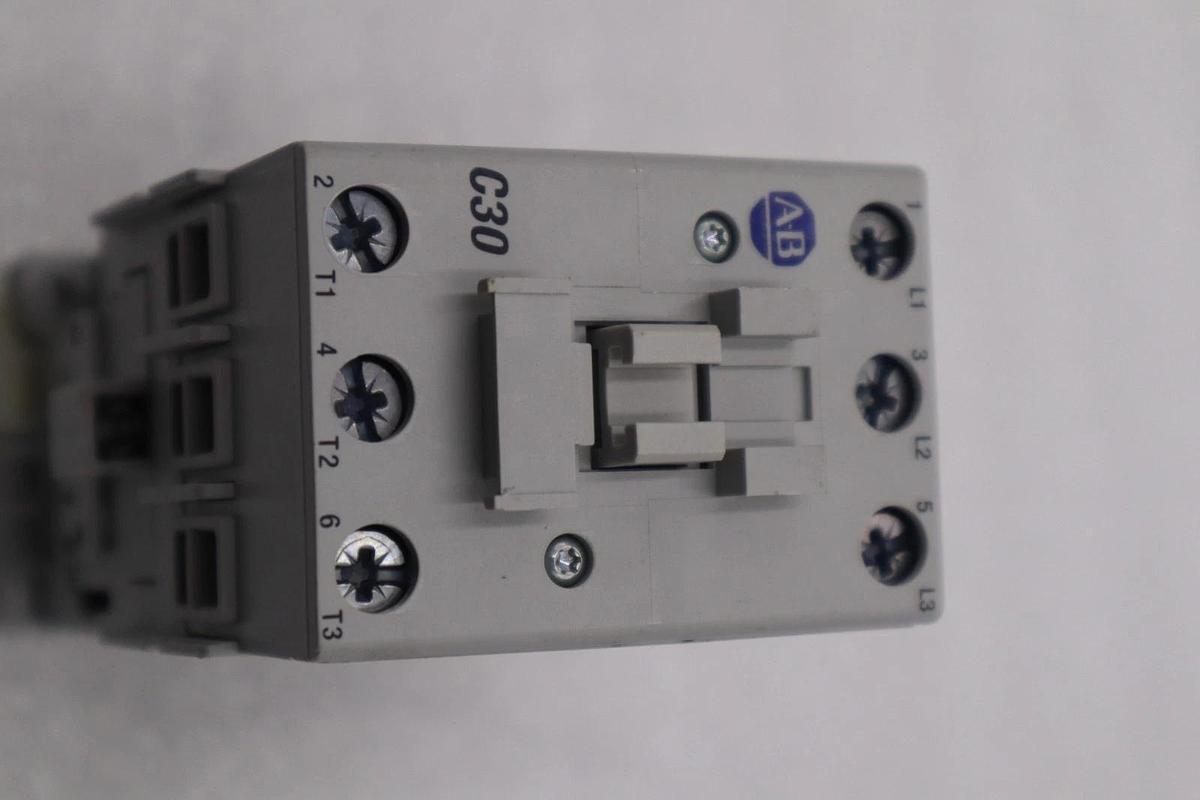 Used NEW OPEN BOX Allen-Bradley 100-C30D10 AB contactor 100-C30*00 STK L-354C