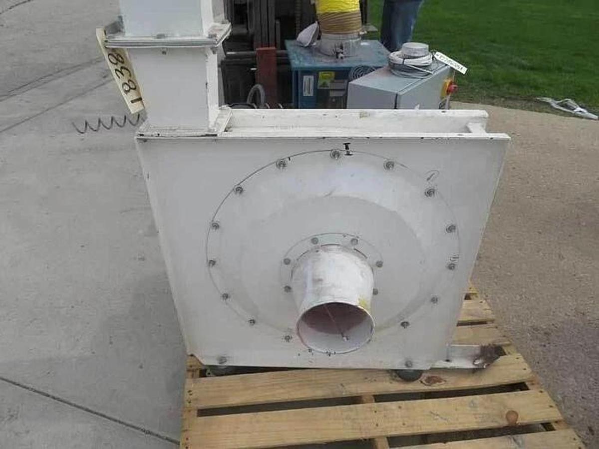 Used TRIA (OMV GROUP) GRANULATOR MODEL 900 NS-R WITH SILENCER