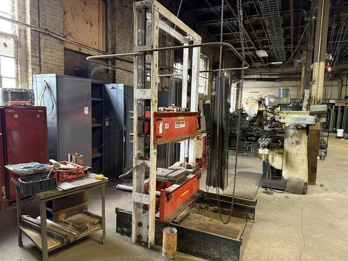 Used 80/100 TON PART NO. 210324(FRAME) POWER TEAM H-FRAME HYDRAULIC SHOP PRESS