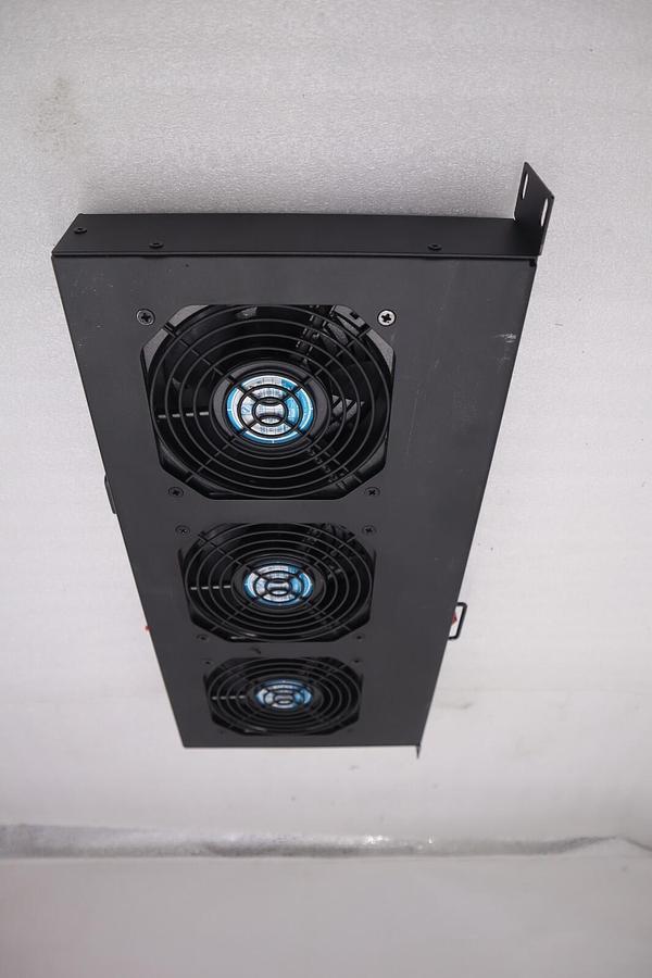 Used Orion Fans OA109AP-11-1TB Cooling Fan 104 CFM 3000 RPM STOCK 2466C