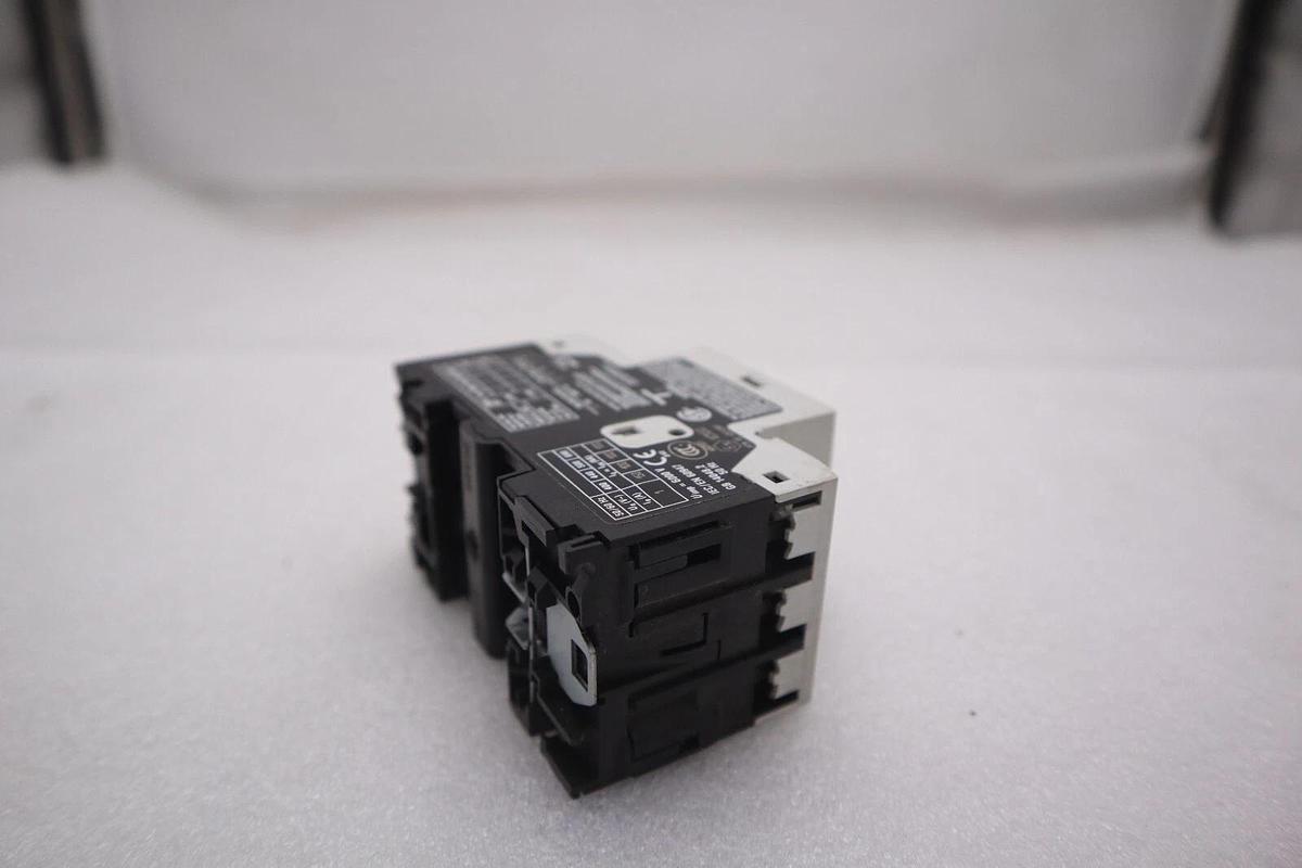 Used Moeller PKZMO-1 MOTOR STARTER PROTECTOR STOCK K-3470