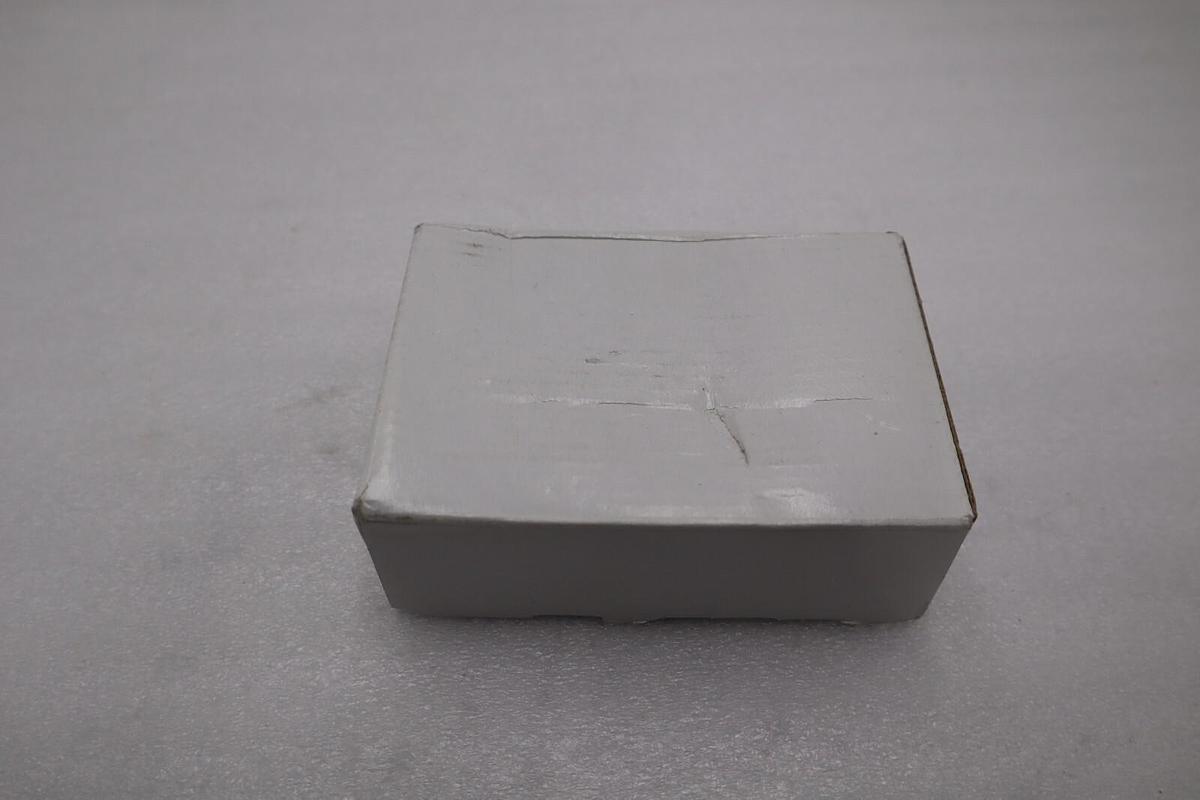 Used NEW OPEN BOX AB ALLEN BRADLEY 1489-M1C200 STOCK G677A