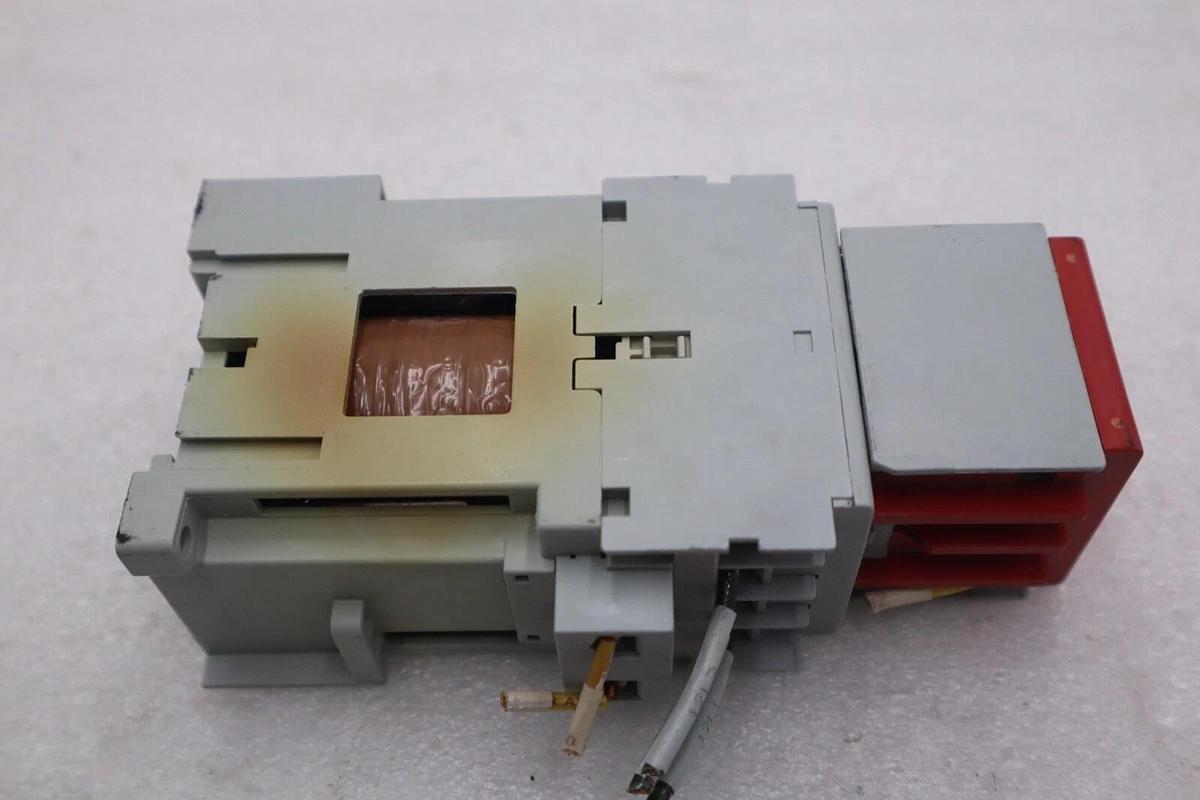 Used Allen-Bradley 100-C09D*10 SERIES A  Control Relay 100S-F Series B #B-1321