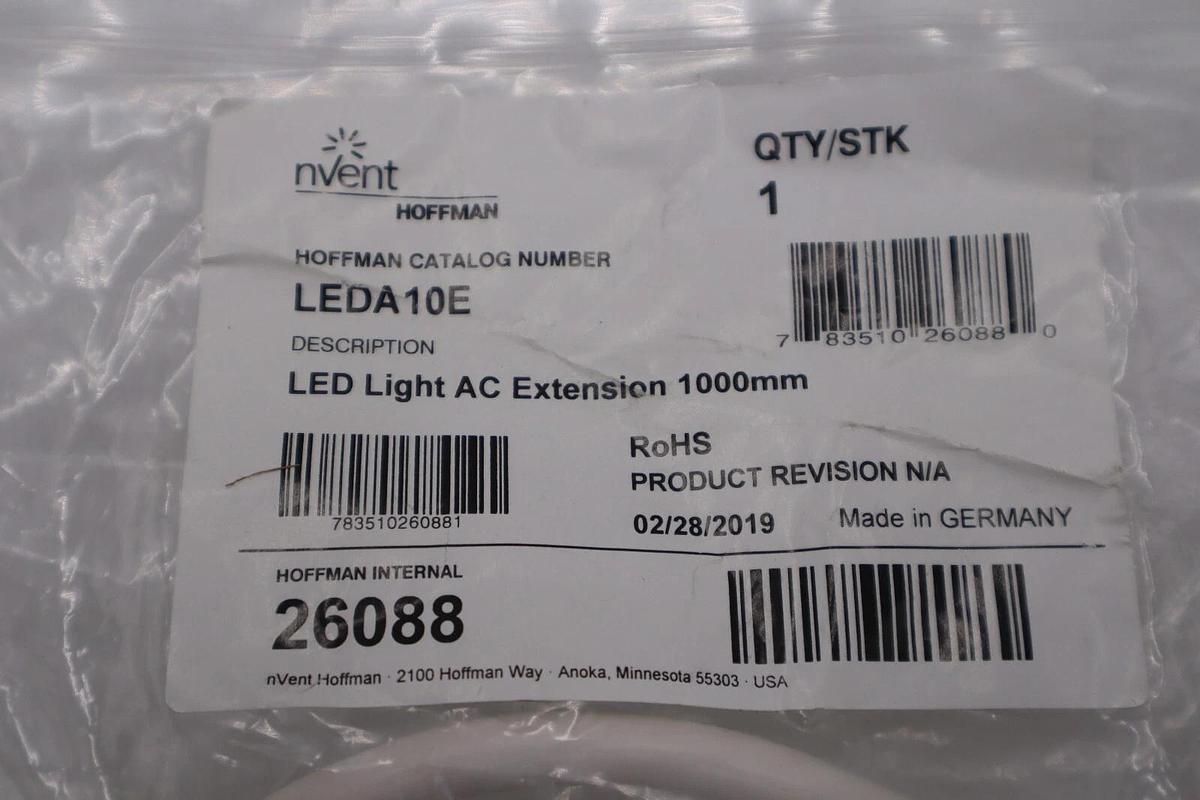 Used NEW NVENT LEDA10E / LEDA10E LED LIGHT AC EXTENSION 1000MM STOCK G804A