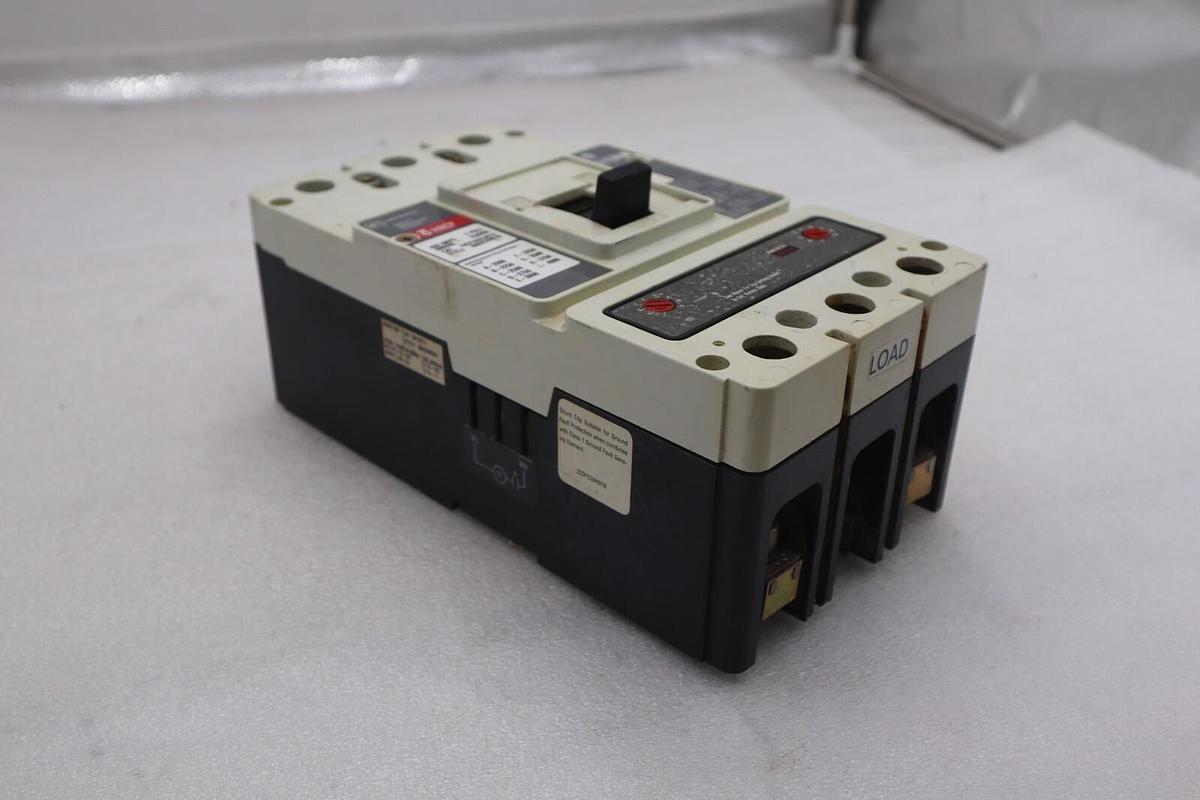 Used CUTLER-HAMMER HM2P400X5WS10 MOTOR CIRCUIT PROTECTOR SERIES C 600VAC STOCK #3224