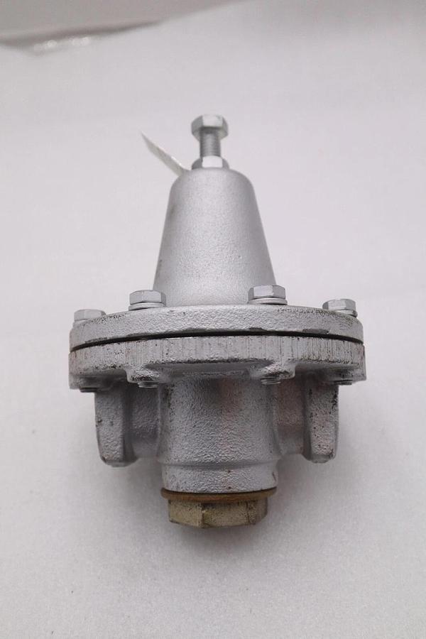 Used WATTS 1/2" PRESSURE REGULATOR 152A MODEL M3 STOCK K-3211