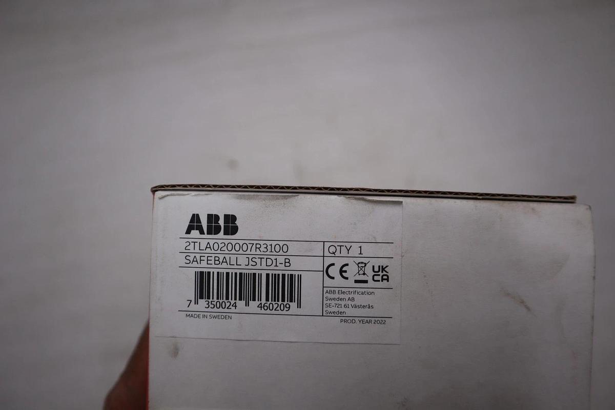 Used New In Box ABB JSTD1-B 2TLA020007R3100 Safeball STOCK K-292A