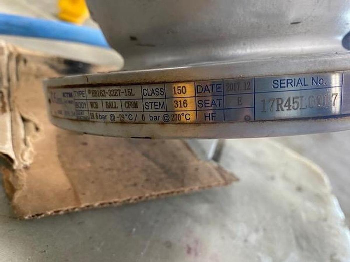 Used EMERSON FIELDQ TYPE OSO6OOO-U04STACW ACTUATOR WITH 4" BALL VALVE