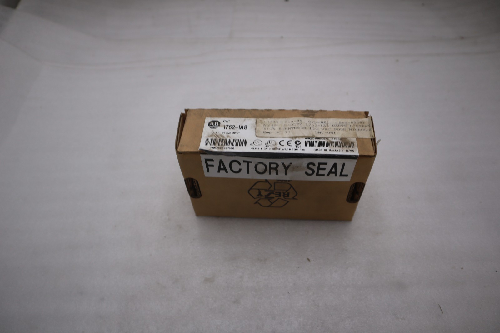 Used ALLEN BRADLEY AB 1762-IA8 MicroLogix 8-Point Digital Input Module STK K1661A