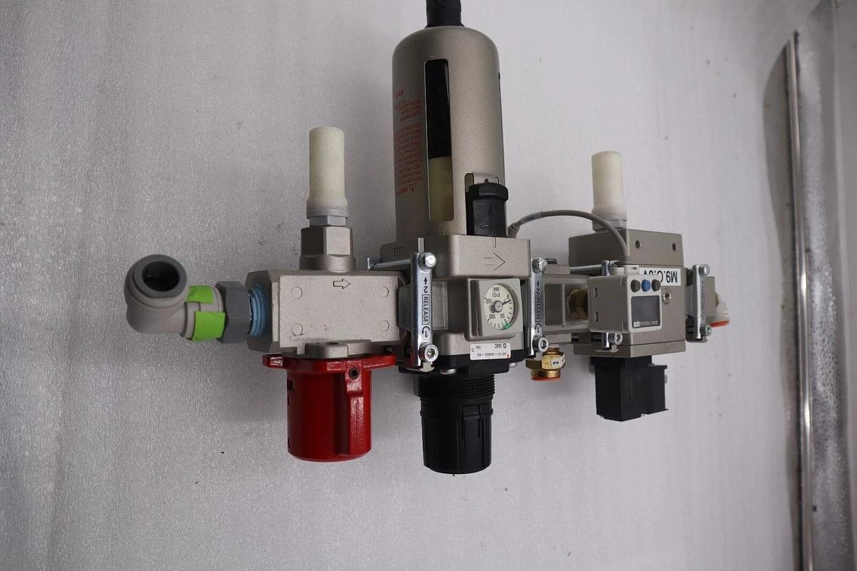 Used SMC AW40-N04E-RZ/ VHS40-N04-Z/ NAV400-N04-5DZ UNIT STOCK 5069