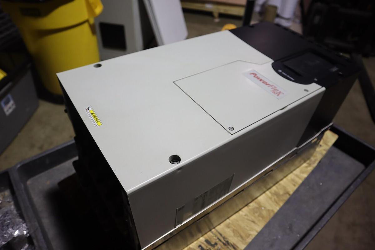 Used Allen-Bradley 20F1ANC260JA0NNNNN PowerFlex 753 AC Drive 400V 132kW 3-PH #3312-A