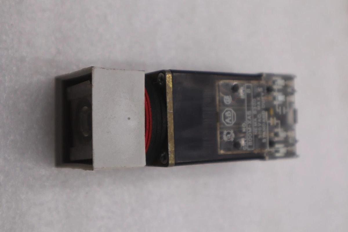 ALLEN BRADLEY BULLETIN 800MS-X0165 SERIES A STOCK #K-3694