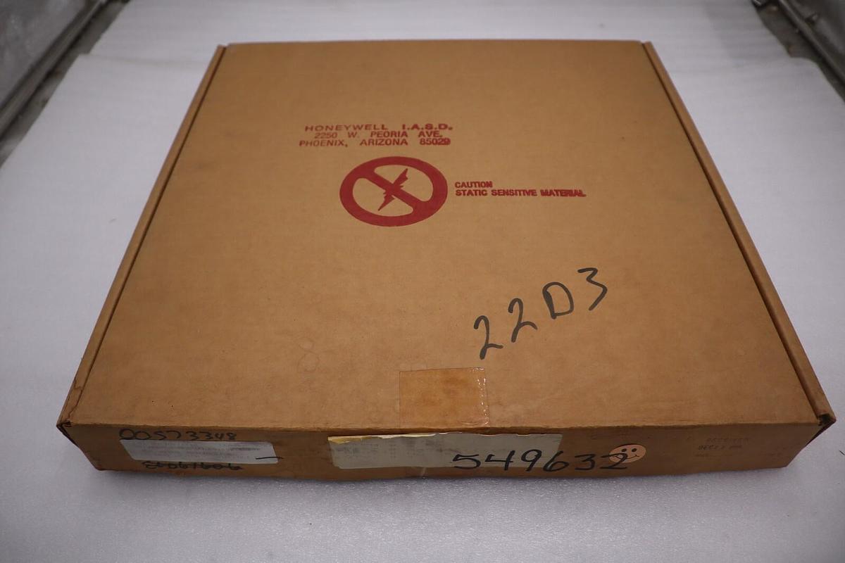 Used HONEYWELL 80360206-001 CIRCUIT BOARD NEW WITH BOX STOCK 1835B