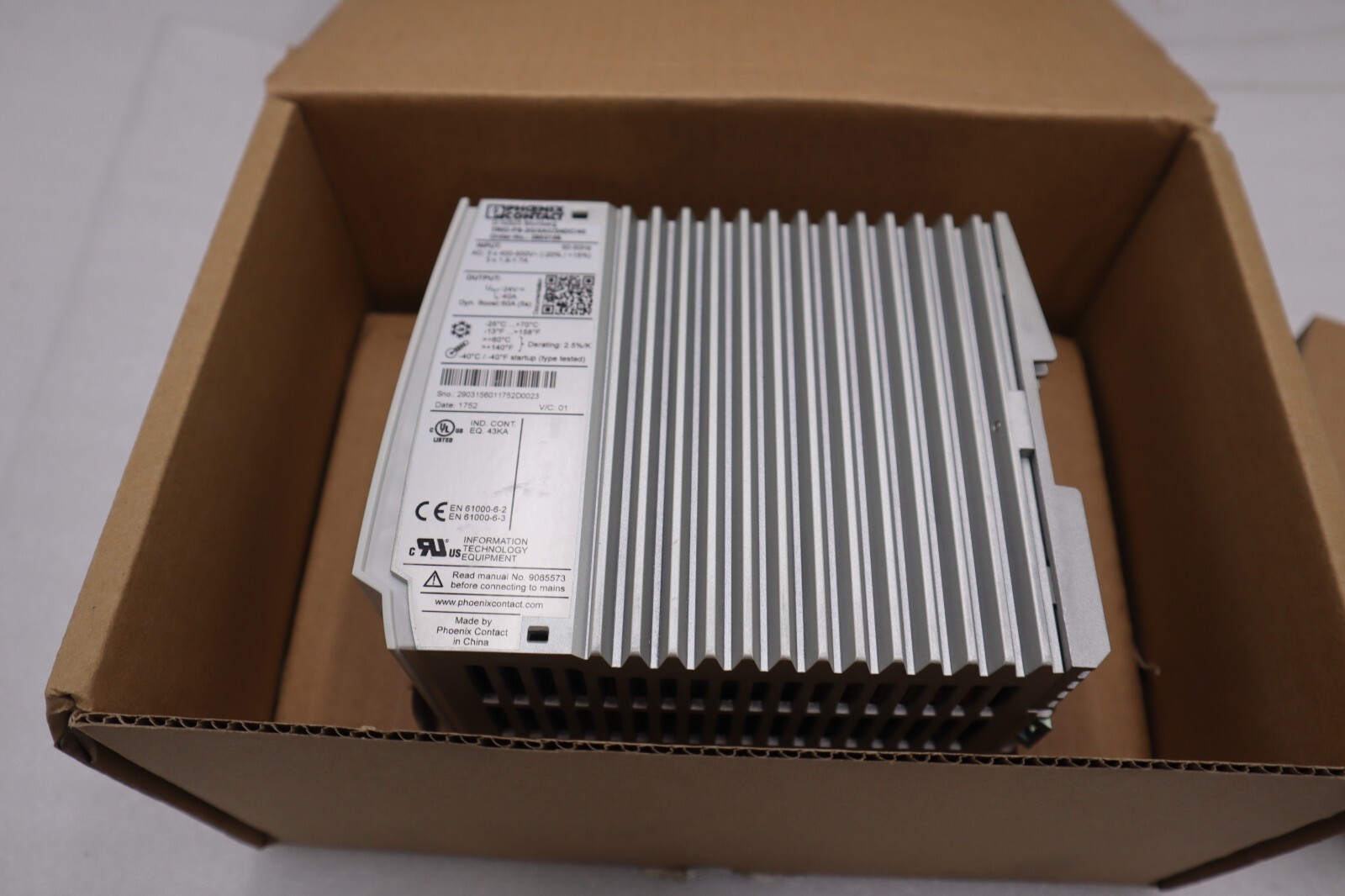 Used Phoenix Contact TRIO-PS-2G/3AC/24DC/40 Power Supply / 2903156  -  NEW IN BOX