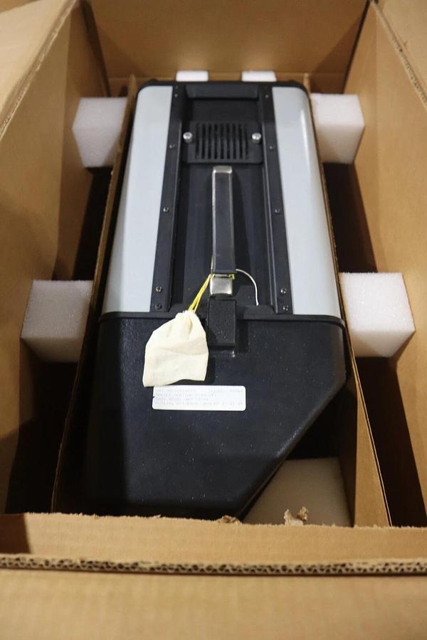 NEW IN BOX SCHNEIDER ELECTRIC AS-P190-212 / ASP190212 STOCK G29B