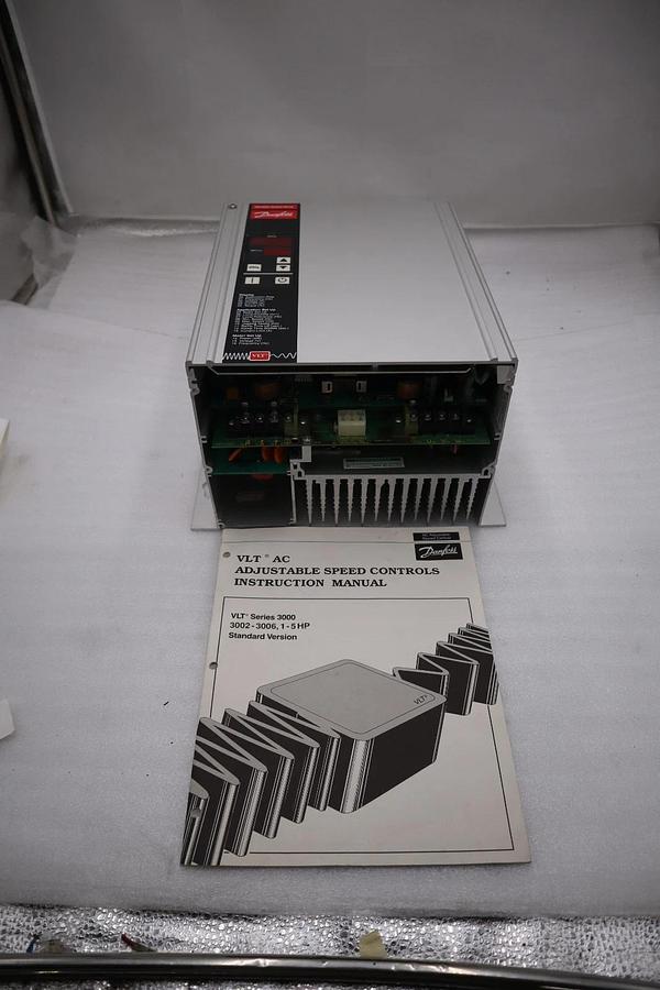 NEW Danfoss 175L1017 VLT Type 3002 Variable Speed Drive 440-500V STOCK H1857