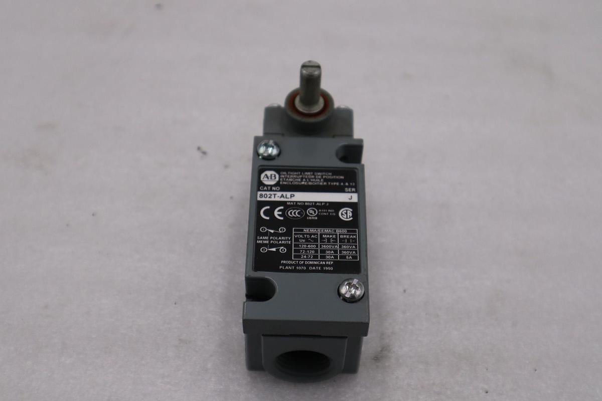 Used NEW OPEN BOX AB ALLEN BRADLEY 802T-ALP LIMIT SWITCH SER.J 802TALP STK K2111CC