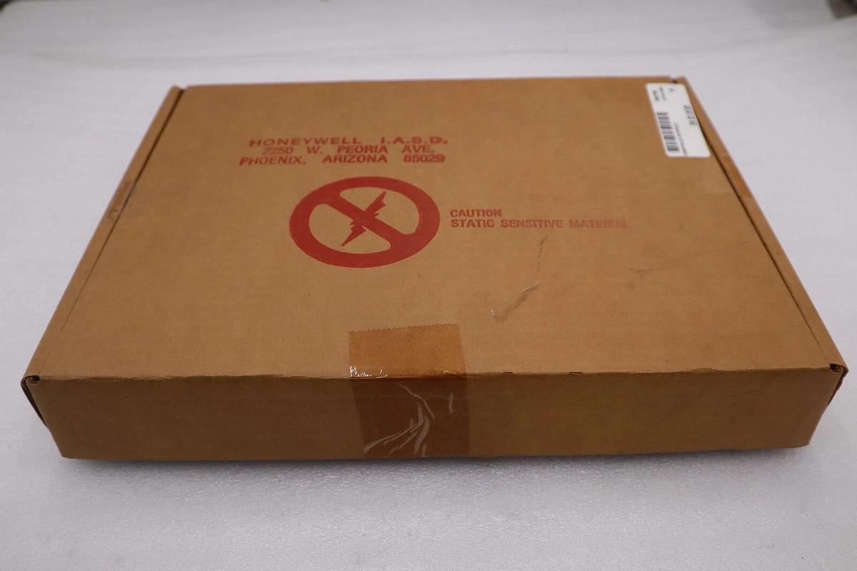 Used NEW IN BOX HONEYWELL 51390089/ 4DP7APXAD11 BOARD STOCK G600