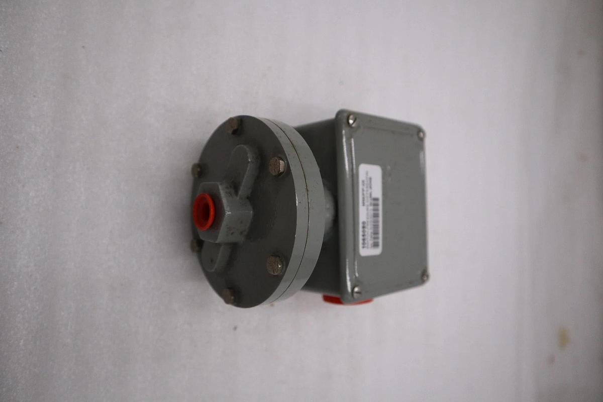 SOR 52NN-K117-P1-B1A PRESSURE SWITCH  200-400PSI STOCK H567A