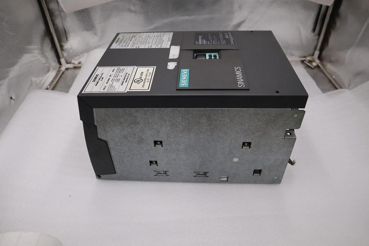 Used SIEMENS 6RA8018-2FV62-0AA0 DRIVE SINAMICS DCM 30A 480V - STOCK 5120CC