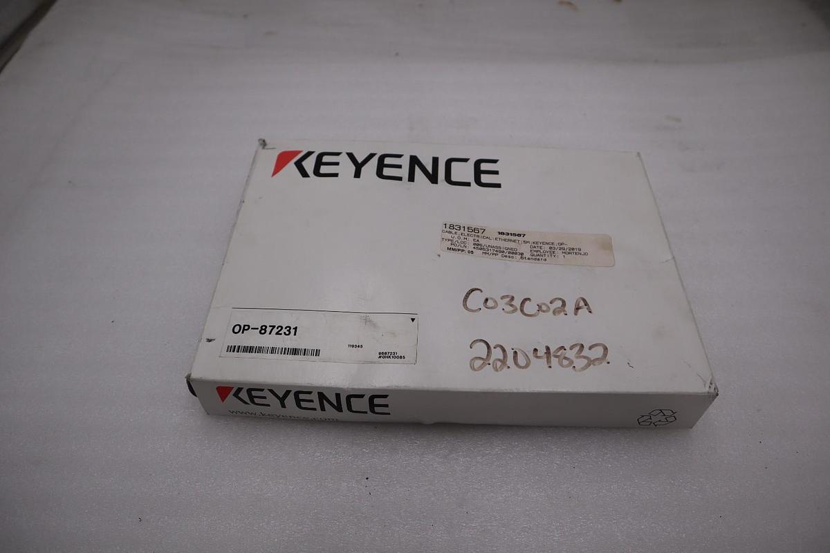 New Keyence OP-87231 ETHERNET CABLE NFPA79 COMPATIBLE M12 MALE 4 PIN STK H649A