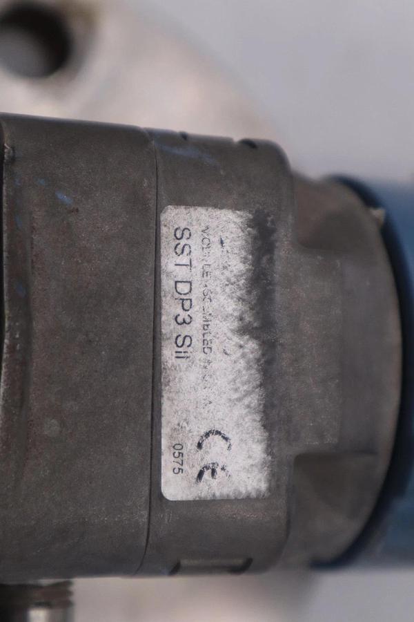 Used Rosemount 2051L3AA0FD21AA Pressure Transmitter 4 - 20 mA Hart STOCK 3528A