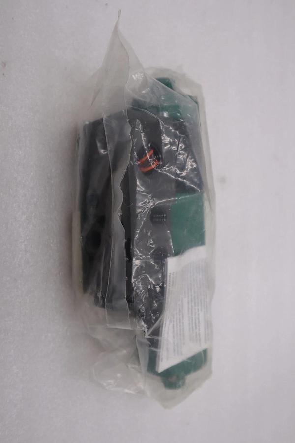 Used NEW Numatics 082SS531M000061 150PSIG Pneumatic Solenoid Valve 24VDC STK H1452