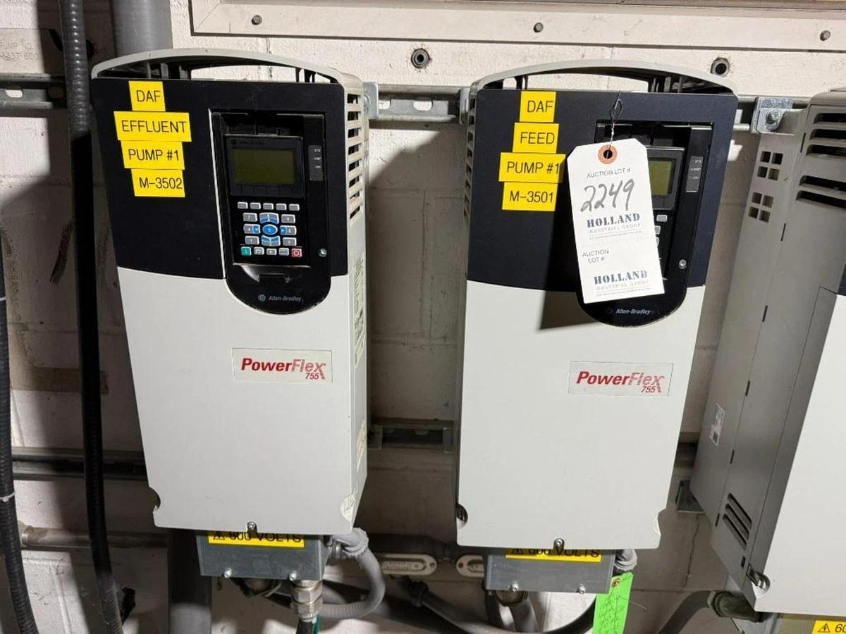 Used LOT OF (2) 30 HP ALLEN BRADLEY POWERFLEX 755 DRIVE CAT. 20G11NE032JA0NNNNN 600V