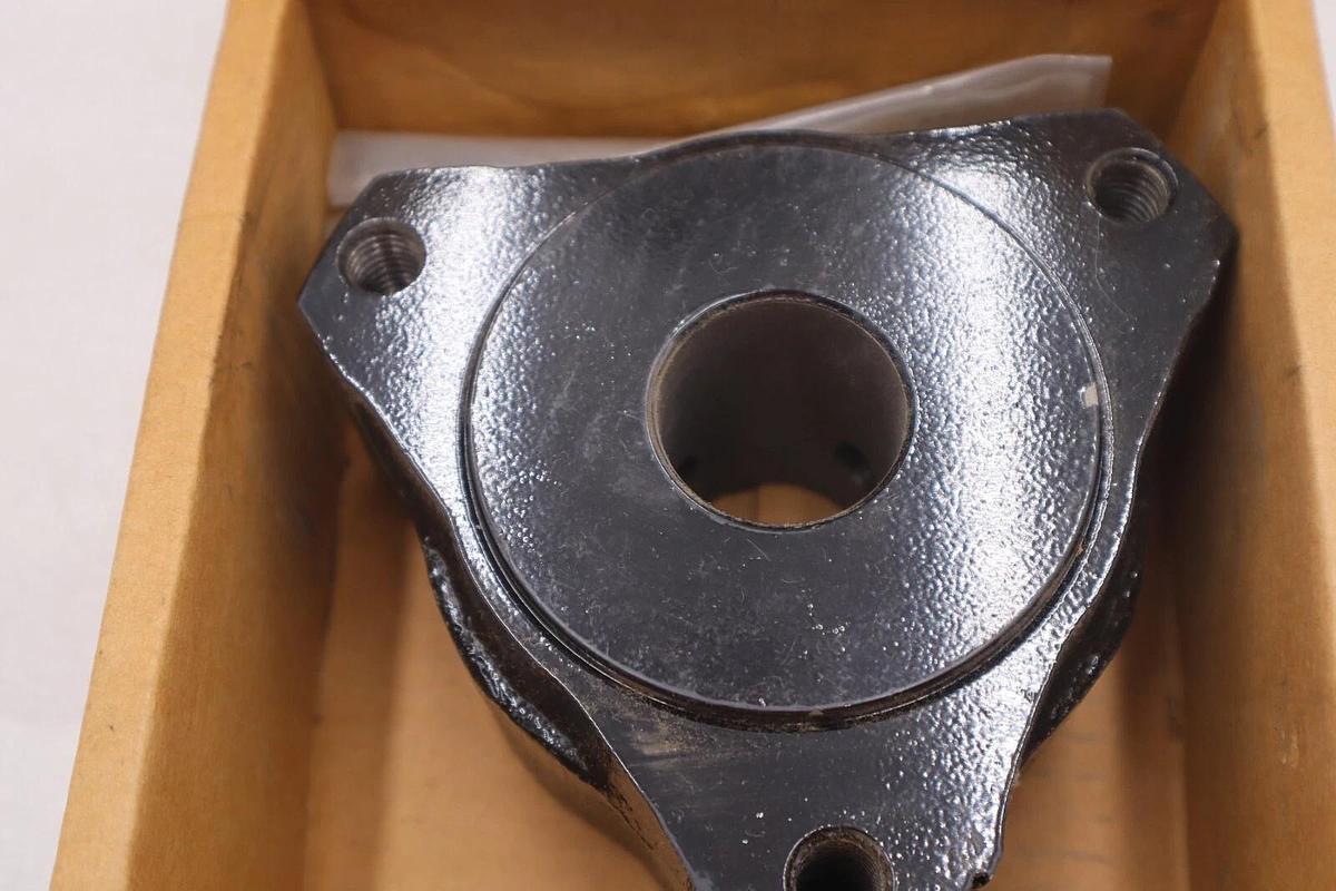 LOVEJOY 685144 39268 80 DLT HUB 1 -3/8 COUPLING STOCK #3258