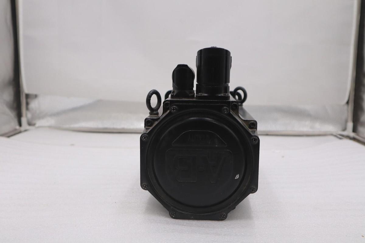Used MPL-A560F-MJ72AA ALLEN BRADLEY KINETIX SERVO MOTOR REFURBISHED STOCK 620D