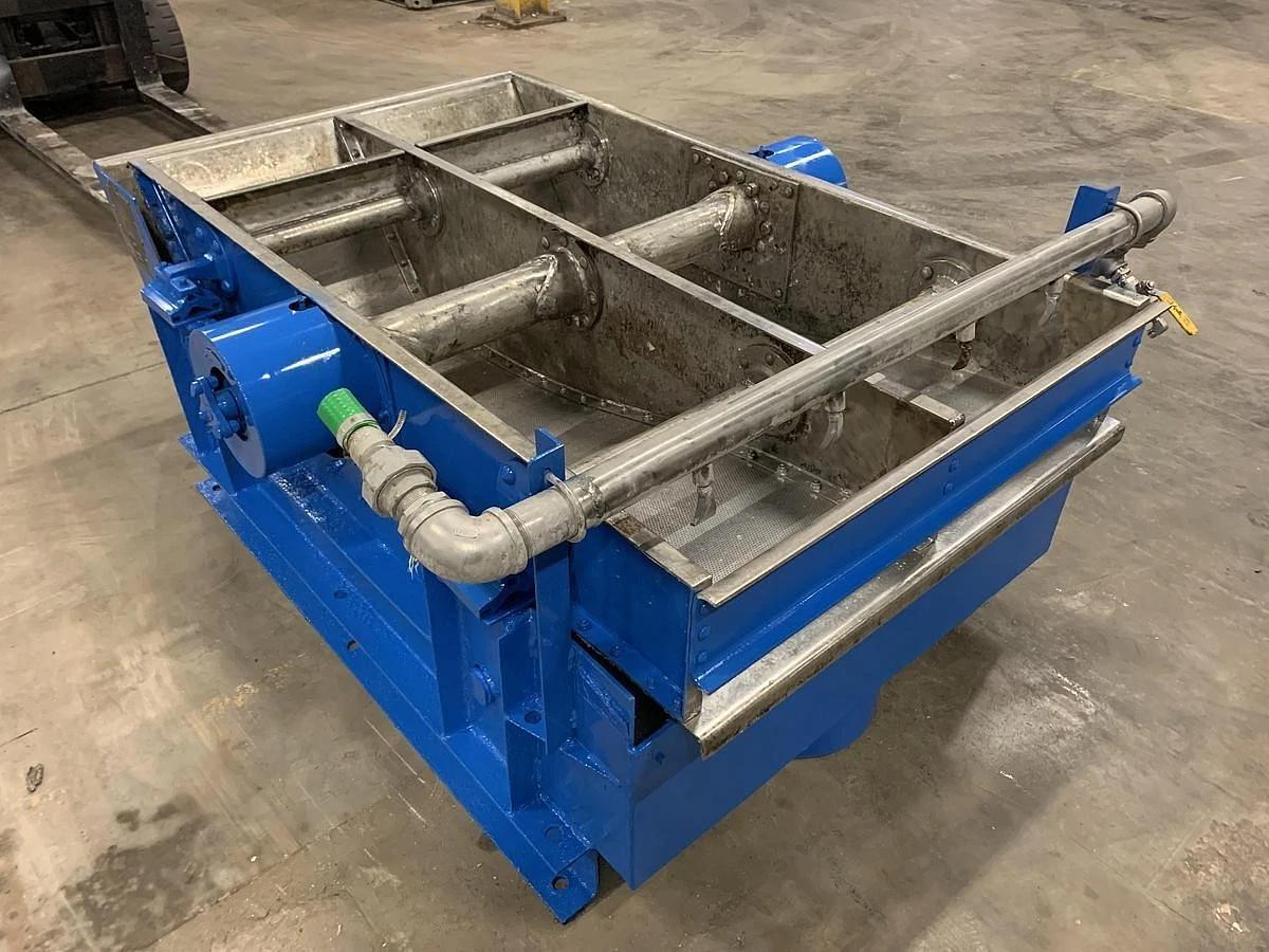 Used BIRD JONSSON 24 VIBRATING SCREEN S/S
