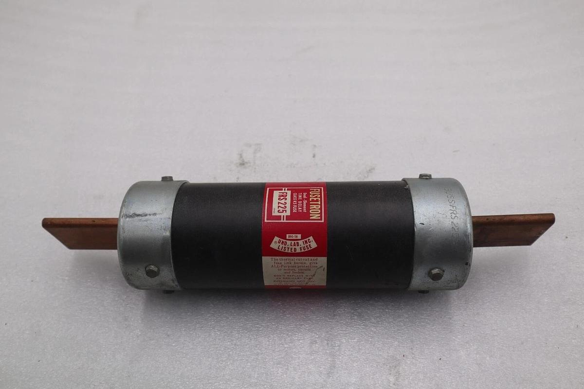 NEW OPEN BOX BUSSMANN FUSETRON FRS 225 - 600 V - 225 A TIME DELAY FUSE STK K3539